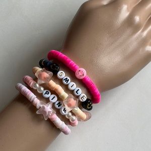 5 pcs stretch bracelets.